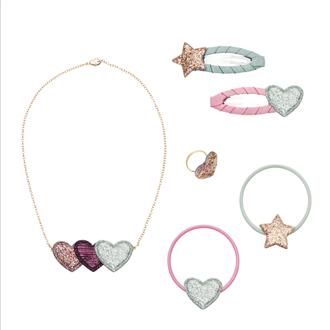 Mimi & Lula's 'cracking' gift cracker